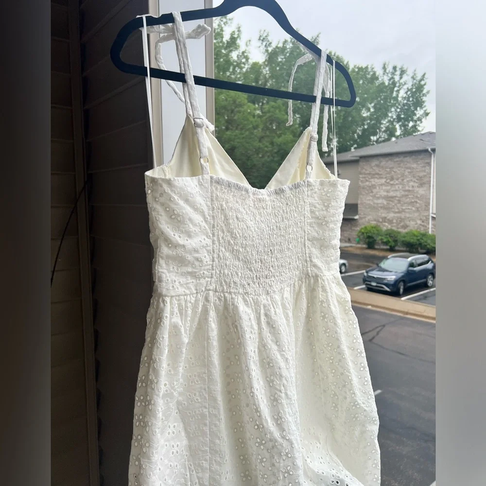🆕SELF E Embroidered White Eyelet Tie-Strap Mini Dress Size L Cotton Summer - Picture 6 of 15